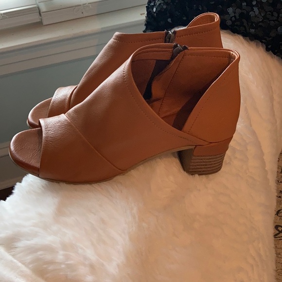 New leather Everly shoe - Picture 8 of 12